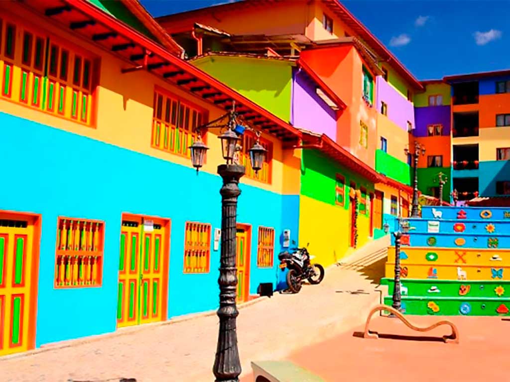 Medellín y pueblos patrimonio