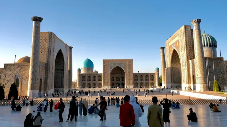 Ruta de la Seda 17 Días por Uzbekistán, Azerbaiyán y Georgia