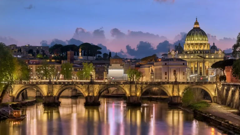 Ronda por Europa 18 Días por Madrid, París, Venecia y Roma en 2027