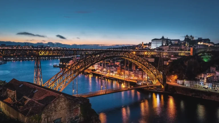 Viaja a España y Portugal en 2027 14 Días por Madrid, Lisboa, Oporto