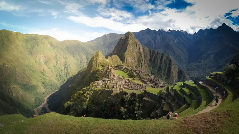 Viaja a Perú en Semana Santa 2027 Cusco, Lima y Machu Picchu con tiquetes