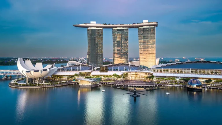 Viaja a Singapur y Tailandia en 2027 18 Días por Bangkok, Phuket y Estambul